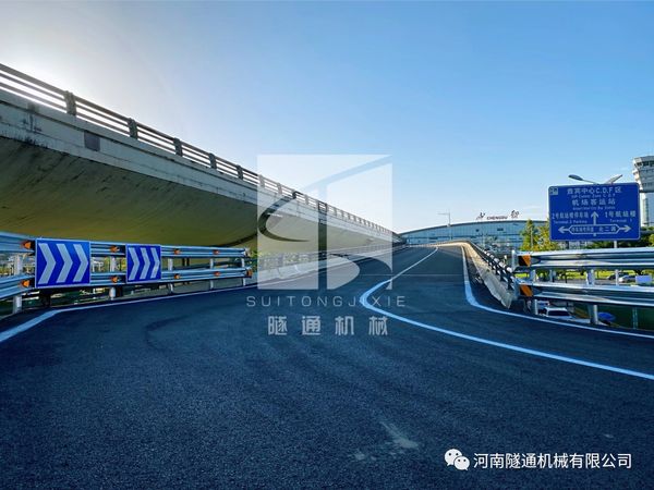 中國水利水電第七工程局有限公司成都軌道交通19號線(xiàn)鋼便橋項目順利通車(chē)(圖2)